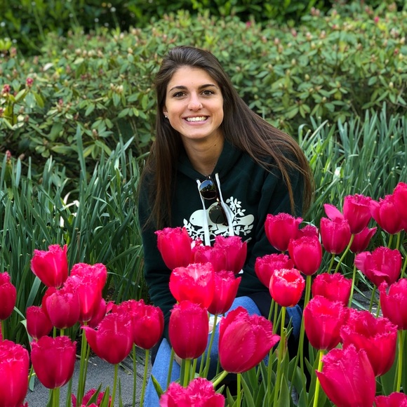 Meet your Posher, Juliette - Picture 2 of 3